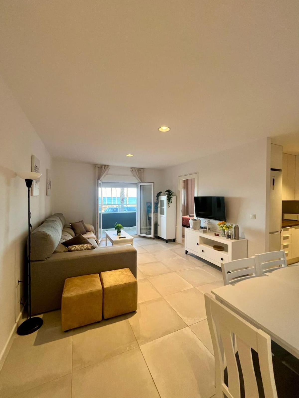 Apartment 1º Linea De Playa 3