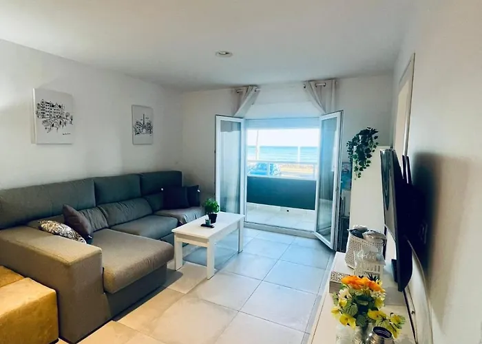 Apartamento 1º Linea De Playa 3 Dormitorios